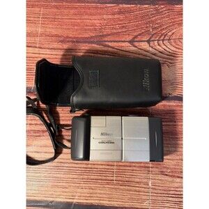 Nikon Coolpix 900 Digital Point & Shoot Camera With Strap Tested And Works